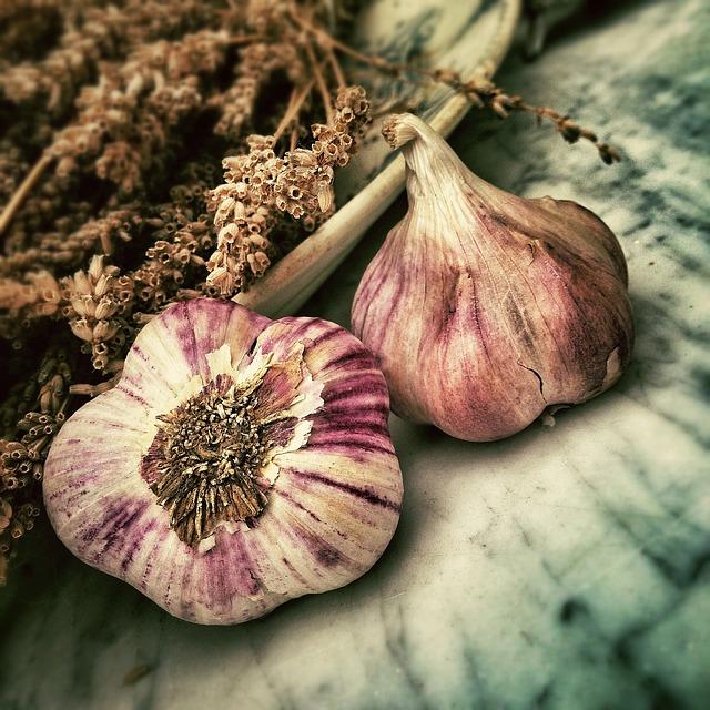 Garlic Lemon Ginger Honey Tea: A Synergistic Blend for Wellness